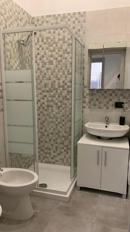 Miris Apartment Fast Comfortable Naples Airport Capodichino 25 Minutes Walk Self Check-In ภายนอก รูปภาพ