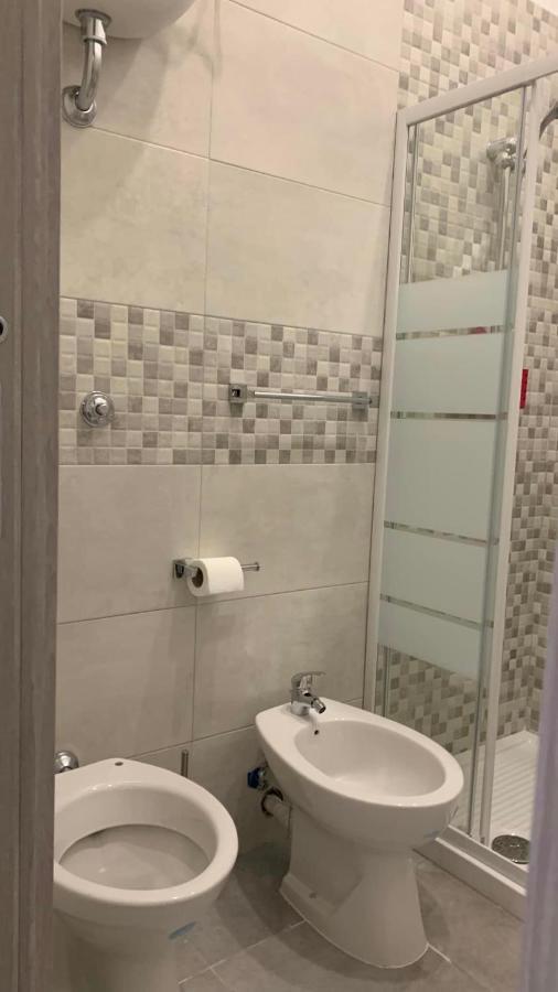 Miris Apartment Fast Comfortable Naples Airport Capodichino 25 Minutes Walk Self Check-In ภายนอก รูปภาพ